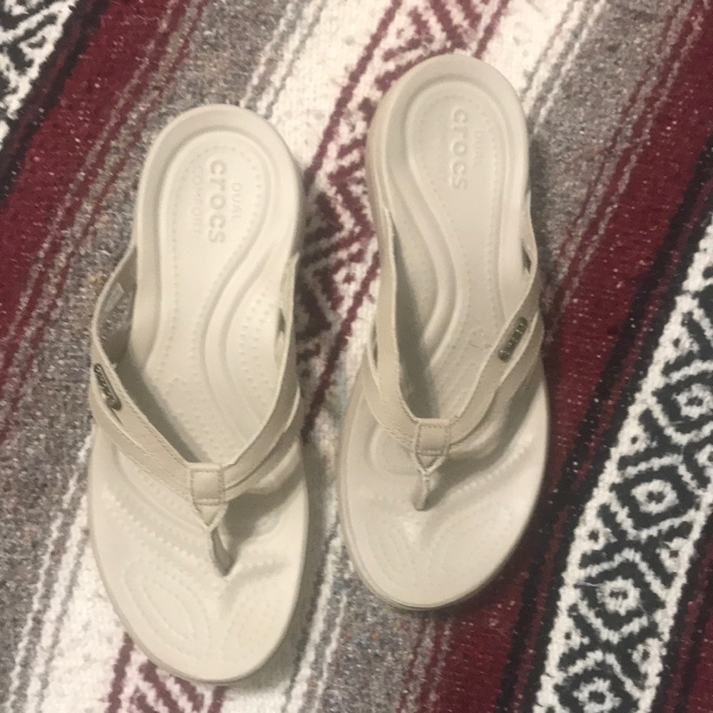 NWOT CROCS Dual Comfort